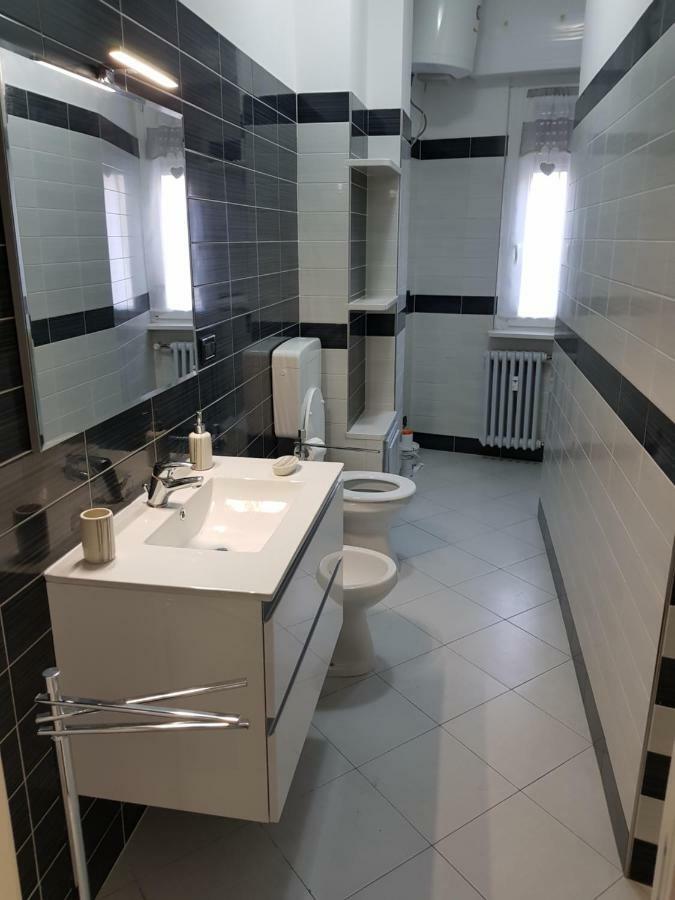 Appartamento Saretta Άστι Εξωτερικό φωτογραφία